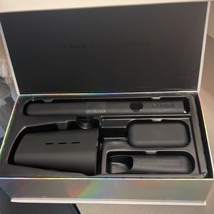 WIRELESS FREEDOM STYLING FLAT IRON